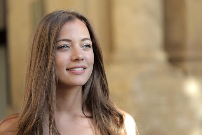 Ela Dominou o Mercado: O Caminho Além do Hiper Crescimento. A Nova Tendência Desconhecida do Digital: Hiper Crescimento Empresarial No mundo dos negócios, o crescimento é a chave para o sucesso. A busca incessante pelo hiper crescimento é uma jornada que muitos empreendedores e empresários empreendem. Mas, como ir além das estratégias tradicionais e conquistar uma fatia significativa do mercado? Neste artigo, exploraremos um conceito poderoso - a dominação de mercado - e como você pode começar com um nicho e expandir sua presença de forma exponencial.