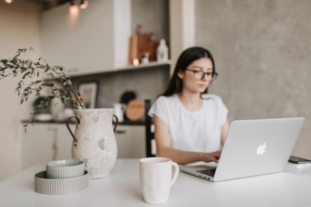 Transforme seu Negócio com Marketing Digital: Guia para Iniciantes nas Redes Sociais Descubra como impulsionar sua presença online e alcançar resultados surpreendentes.